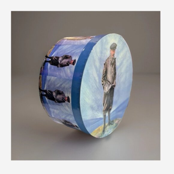 (2) Vintage Keepsake / Hat Box Blue W/Art of Scottish Golfer Robert Maxwell - Picture 3 of 7
